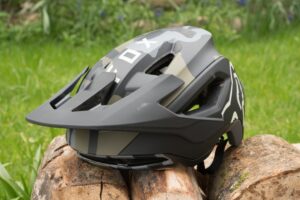 The 5 Best Reasons To Use Fox MTB Helmet