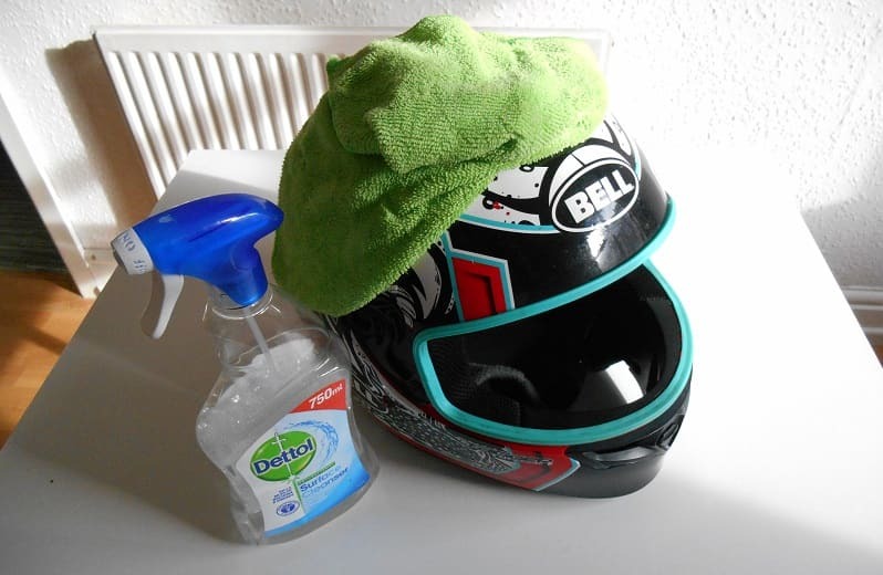 How to clean motorcycle helmet